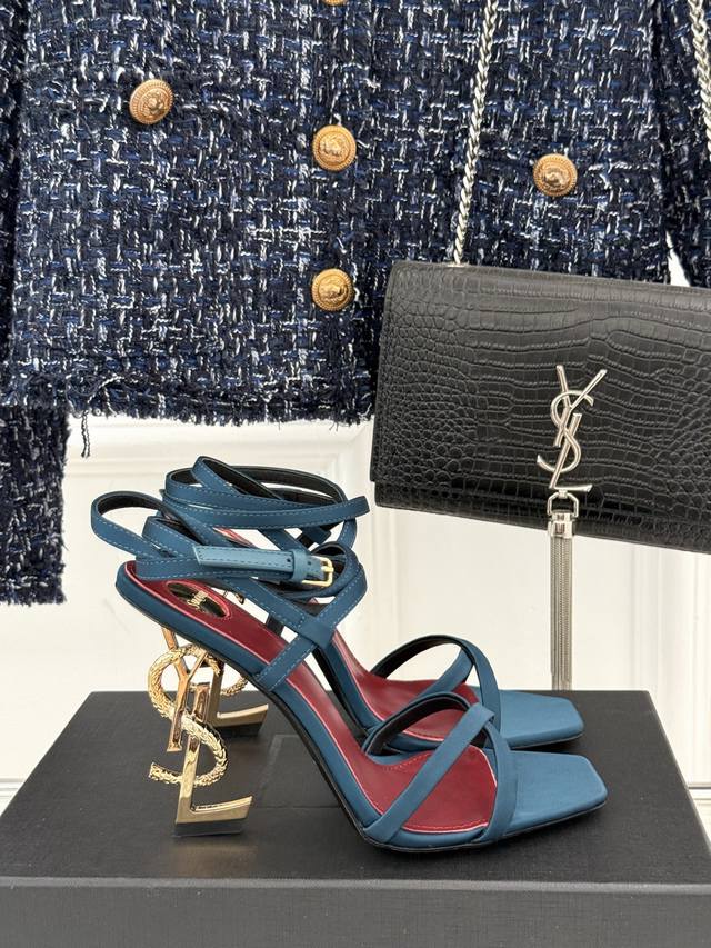 Yves Saint Laurent's top-tier letter-heeled cross-strap high-heeled sandals are