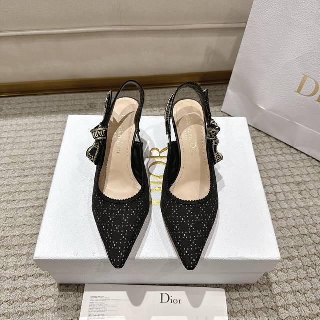 Purchasing agent level! The J'adior slingback pumps are a testament to Dior's ex