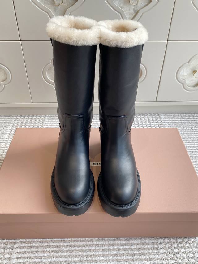 Bulk sheepskin wool Miumiu Miu Miu 25Ss autumn and winter super hot catwalk styl