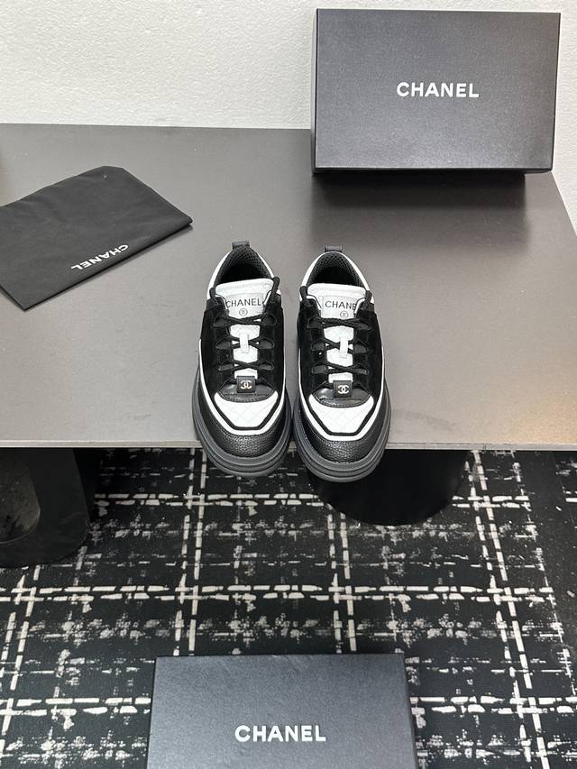 Size: 35-40 41 Made to order, no returns or exchanges. Chanel 2025C Milan catwal