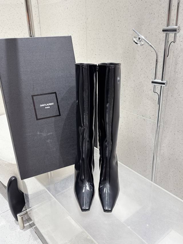 Top-quality Saint Laurent Ysl 2025 Fall/Winter new high-heeled boots, just above