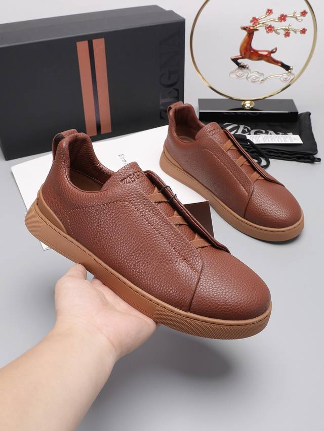 New Zegna low-top shoes are now available. Selected luxurious leathers create a