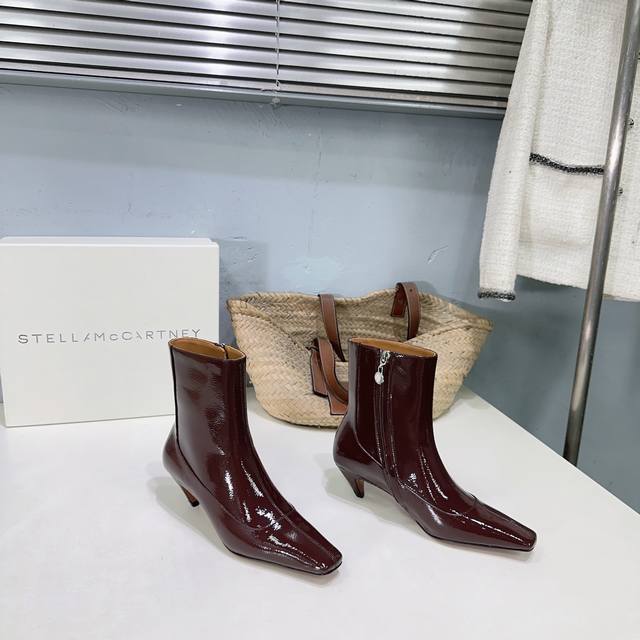 High-quality factory boots! Niche fashion brand Stella Mccartney's new fall/wint