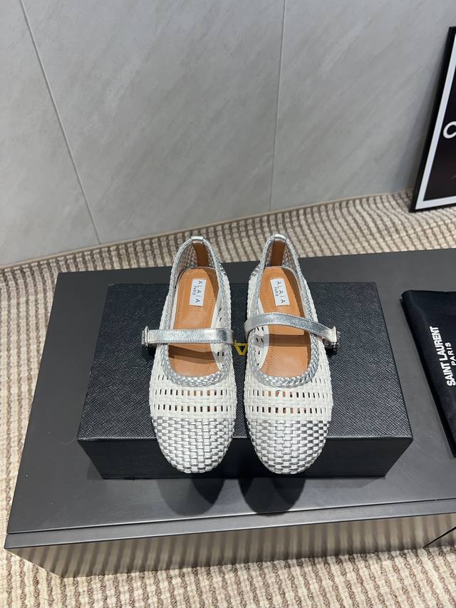 Factory: Exclusive top version niche Alaia 2025Vs spring and summer hit single s