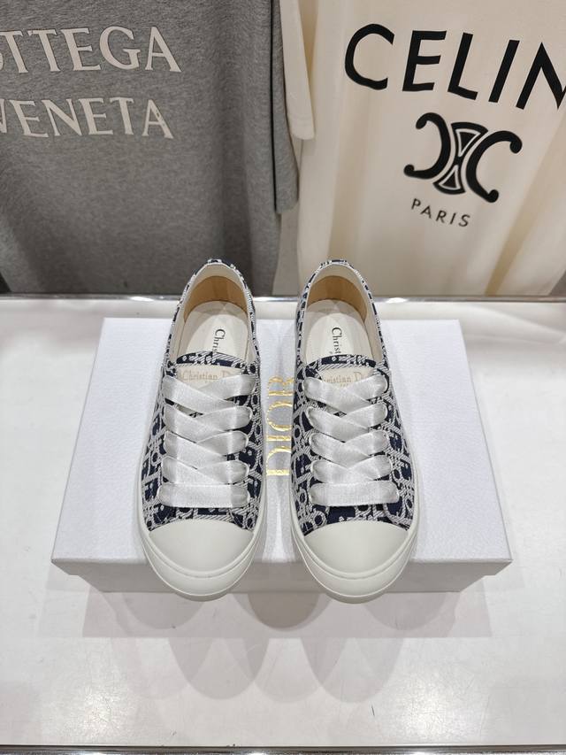 High-Release Dior 2025Ss New Lace-Up Silk Canvas Casual Shoes. Originally purcha