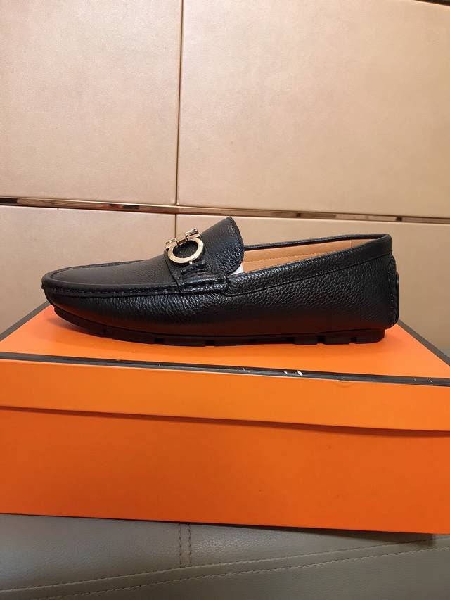 Factory Price Ferragamo Men's Casual Moccasins, brand new, made with imported It