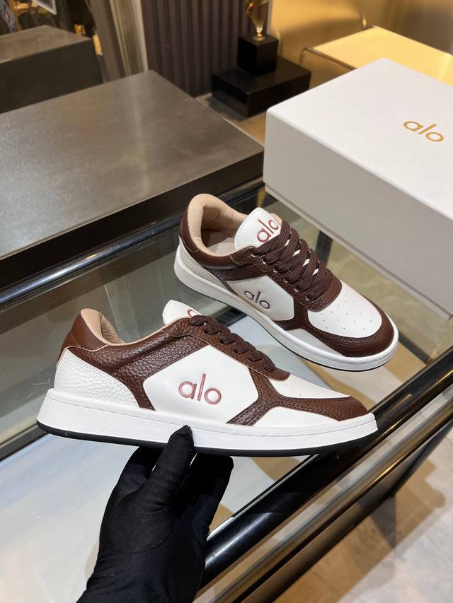Super comfortable ~ Jisoo same style sports shoes for women genuine leather soft