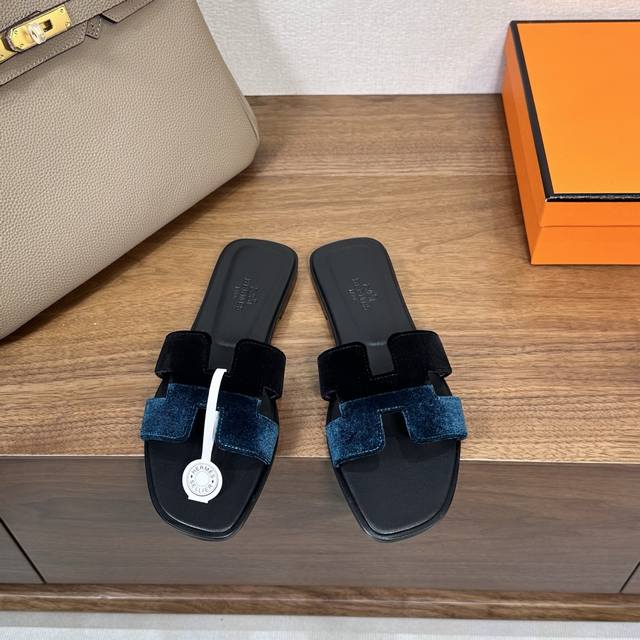 Factory Price P Hermes Hermes H slippers Oran sandal series is fashionable and v