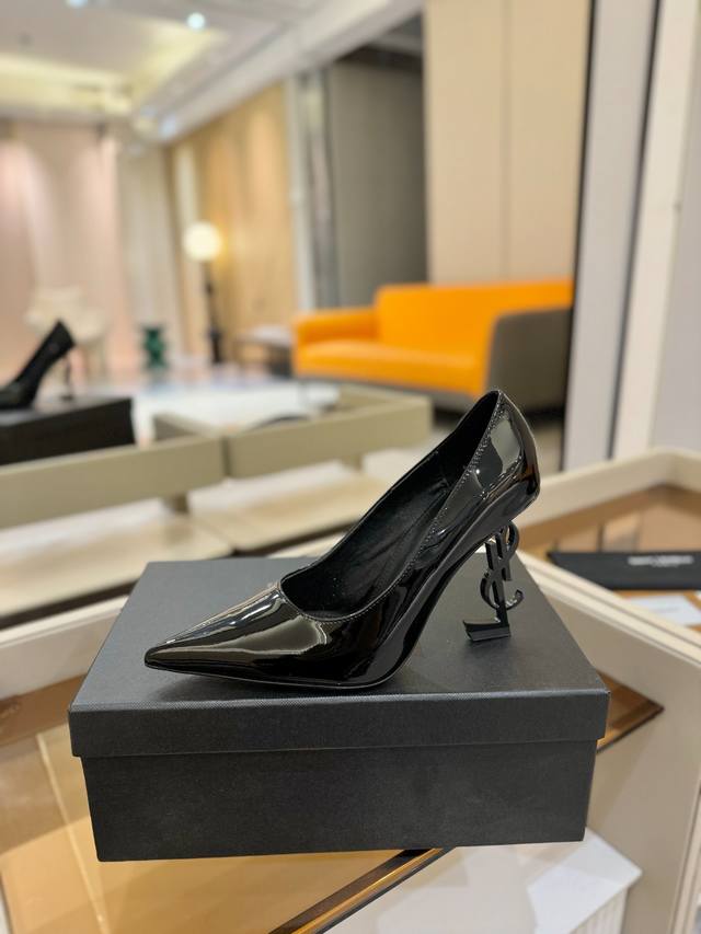 Price: Saint Laurent YSL Spring/Summer | Stunning, exquisite, and elegant new hi