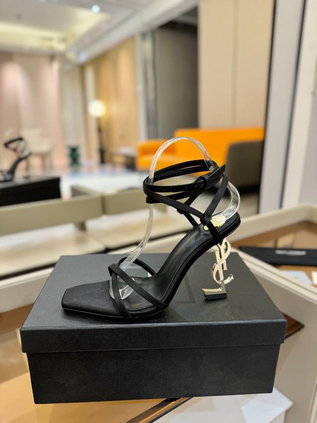 Price: Saint Lauren Ysl. Whether it's a party or a commute, the right pair of sh