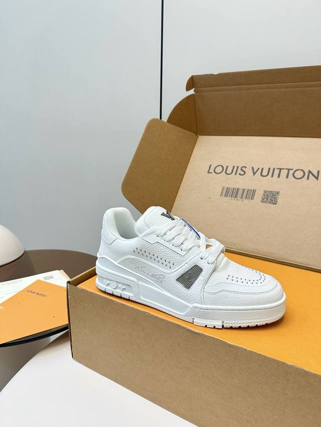 Top-quality Louis Vuitton new LV Trainer sneakers, basketball shoes, and casual