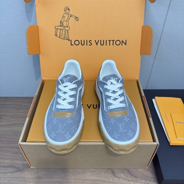 LV Louis Vuitton 25 Series Men's Rally Sneakers, a high-top version of this men'