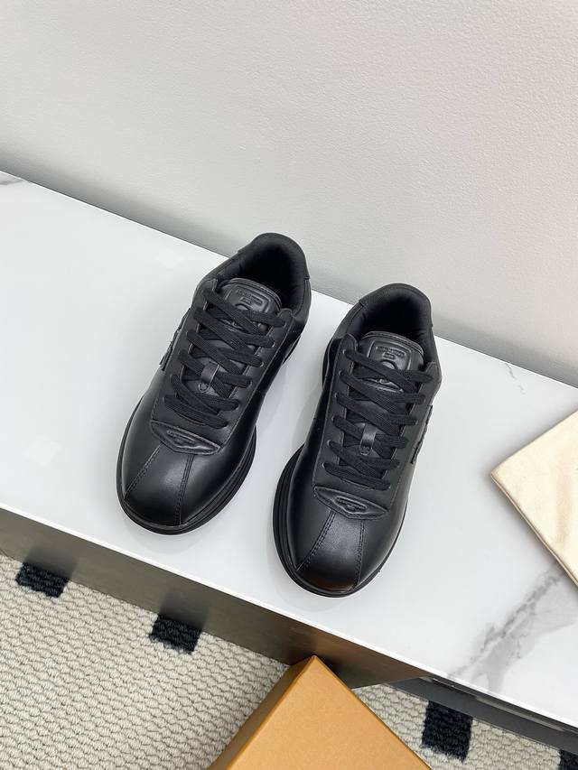 Women's and Men's 20 LV Louis Vuitton Pharrell Pharrell Buttersoft Series Thick-