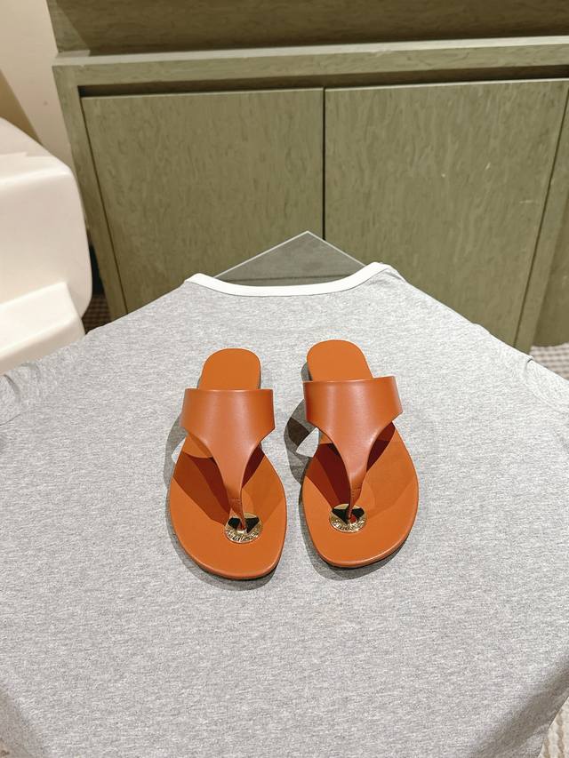 225 YSL Saint Laurent Goddess high-quality goods, the latest collection from the