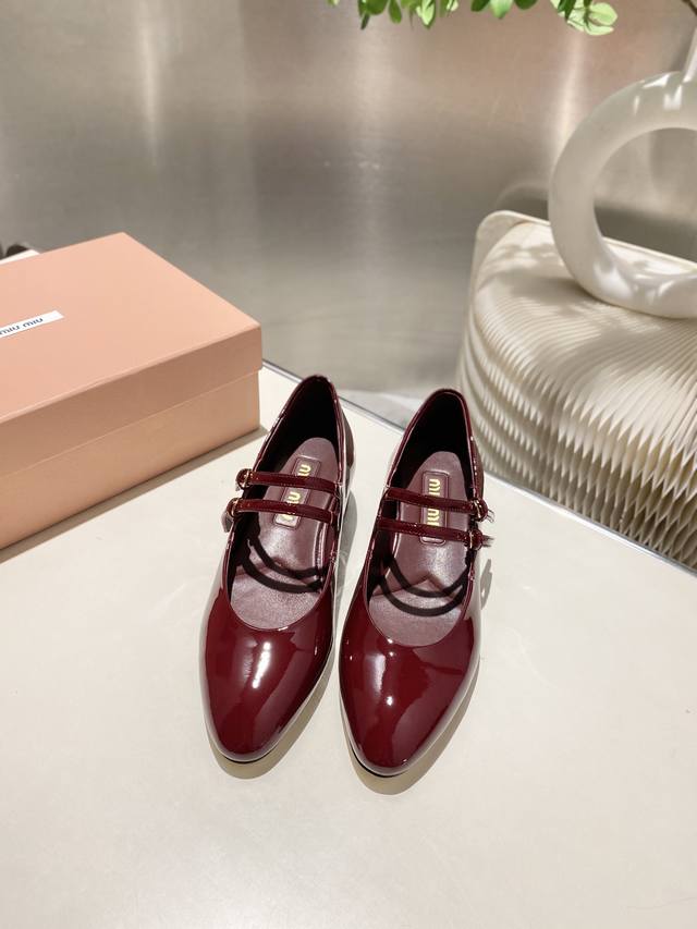 Factory Price P Miu Miu 2025 Autumn and Winter New Style Upgraded Craftsmanship