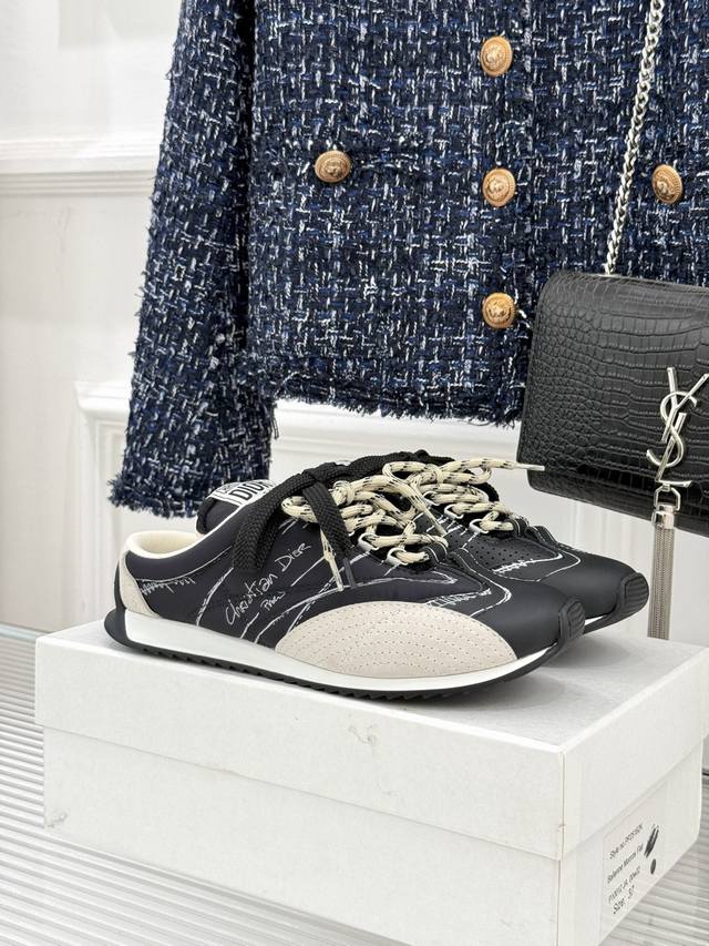 Factory Price: Dior 25Ss stylish graffiti sketch shoes for couples. These casual