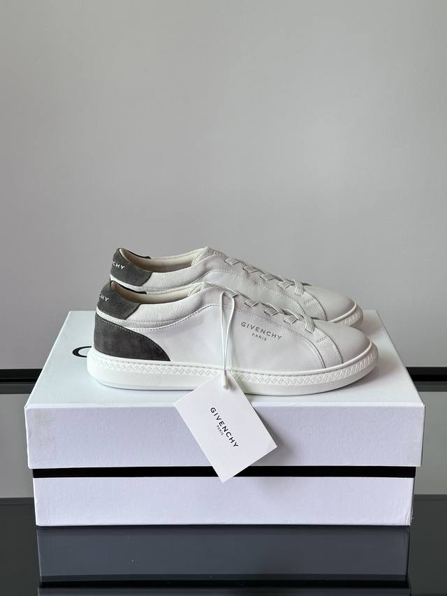 Givench* New lace-up Logo City sneakers, simple and stylish white shoes, calfski
