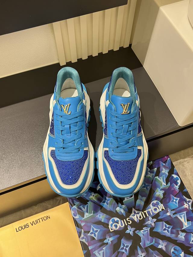 Ouis *Uitto* rhinestone edition, Louis Vuitton's latest men's casual sneakers, M