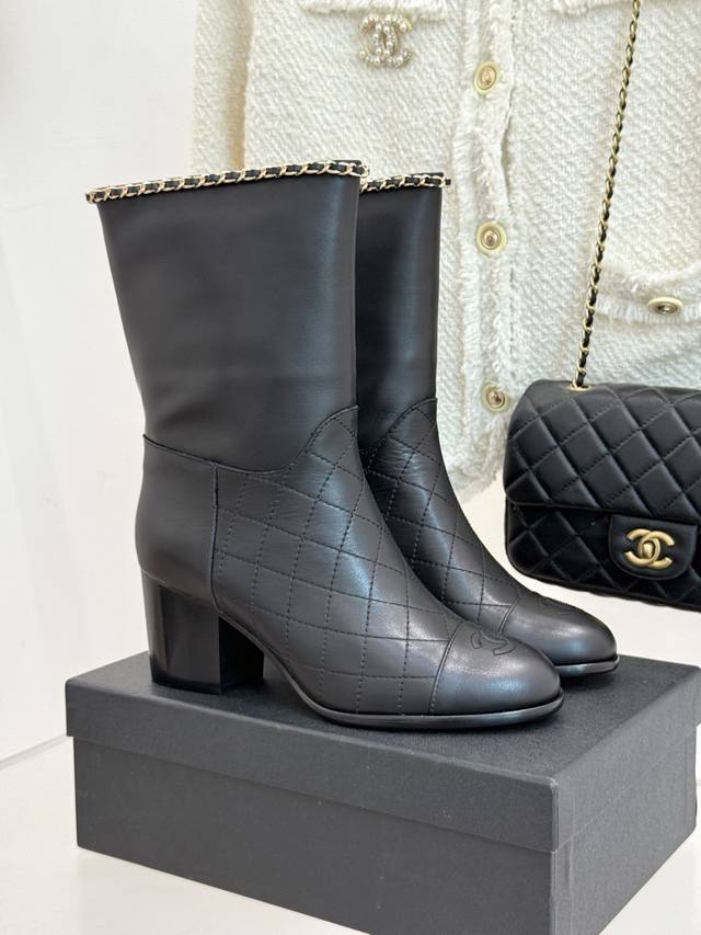 Factory Price P Short Boots and Long Boots Chane*