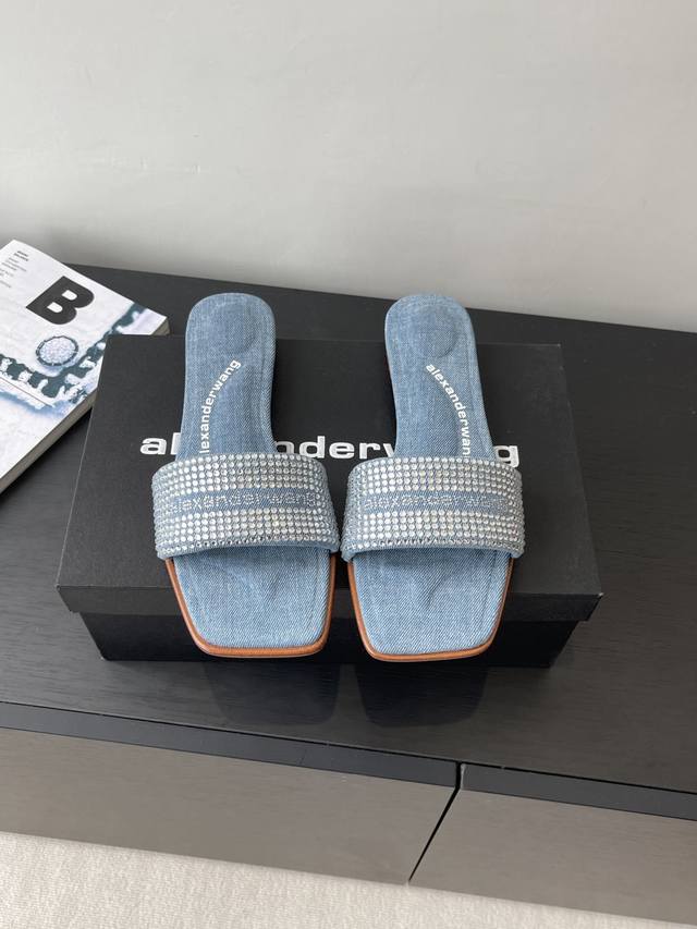 Alexanderwang 25Ss spring/summer newest Australian diamond slippers, featuring a