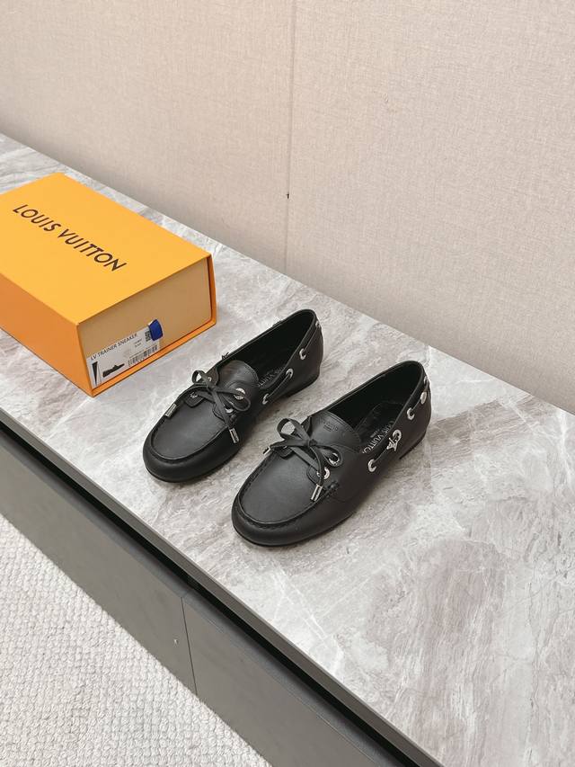 Louis Vuitton 25Ss, the latest loafers and moccasins, a favorite on the Spring/S