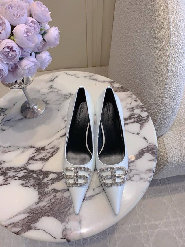 Factory Price: P Balenciag* Classic rhinestone high heels with a small pointed t