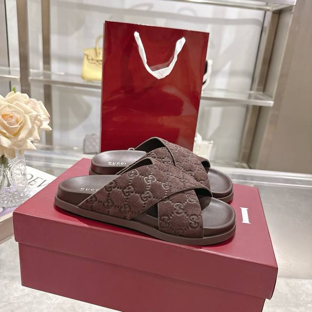 Gucci Summer 25 New Arrivals! Unisex non-slip beach sandals! The Gg logo, inspir