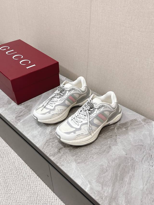 Gucci 2.0 sneakers, a couple's pair, are retro casual running shoes. Originally