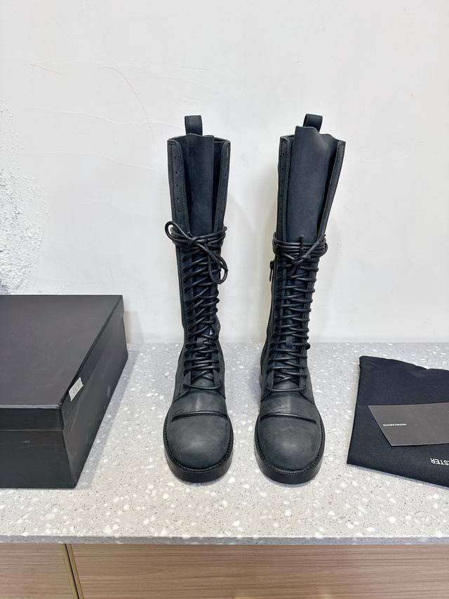 Ann Demeulemeester, a niche fashion brand, presents its new autumn and winter la