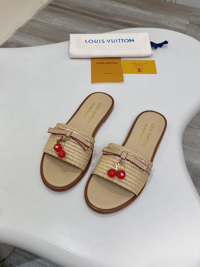 Lv Cherry series flat slippers are here! This wave of operations by Lv brand is