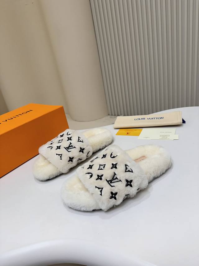 Lv Wool Slippers | A sense of luxury in your daily life, starting from your toes