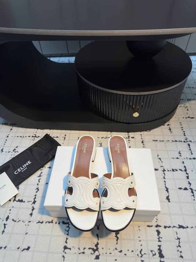 Celine's new 2025 summer Arc de Triomphe flat flip-flops are full of French roma