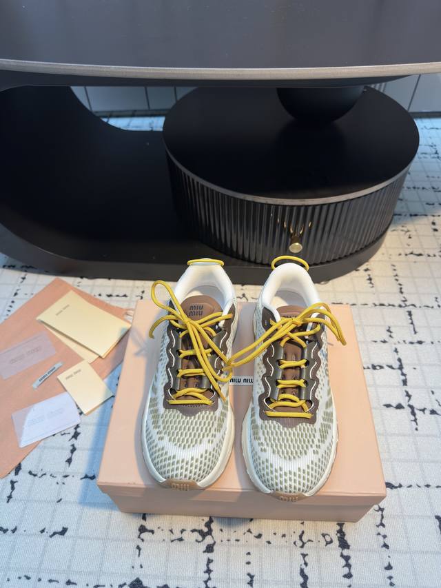Miumiu Miu Miu 25 new summer mesh thick-soled height-enhancing sneakers! MM's ne