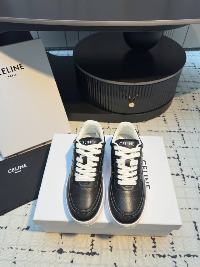 Celine classic spring and summer thick-soled height-enhancing white shoes. Celin