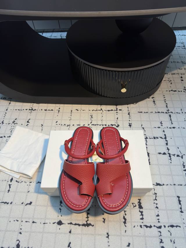 Shopping-level Poeve 25Ss new spring/summer simple wrinkled flat flip-flops! Con