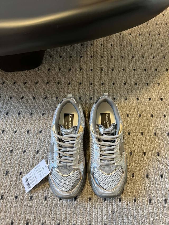 Purchasing-level Ggdb 25Ss star thick-soled sneakers Forty2 series thick-soled o