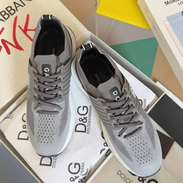 Premium Edition: Men's Dolce & Gabbana Air Master sneakers, the latest casual sn
