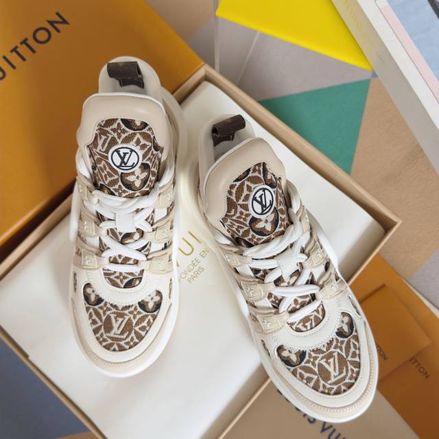 Premium Edition: Women's LV Louis Vuitton Archlight Collection Classic Daddy Sho