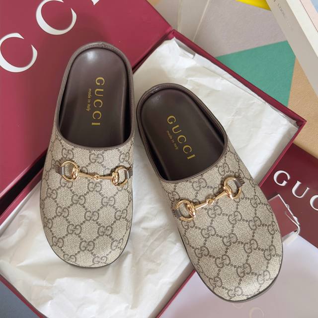 Top version: Women's Gucci latest Supreme series Double G Horsebit closed toe Bi