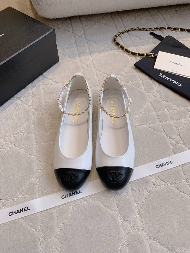 Factory Price P Chane* New anklet flats. Soft and comfortable, super easy to wea