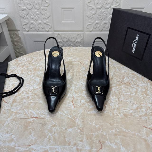 Ysl. Top-of-the-line model. High quality. Fully packaged. 2025 new model, 1:1 mo