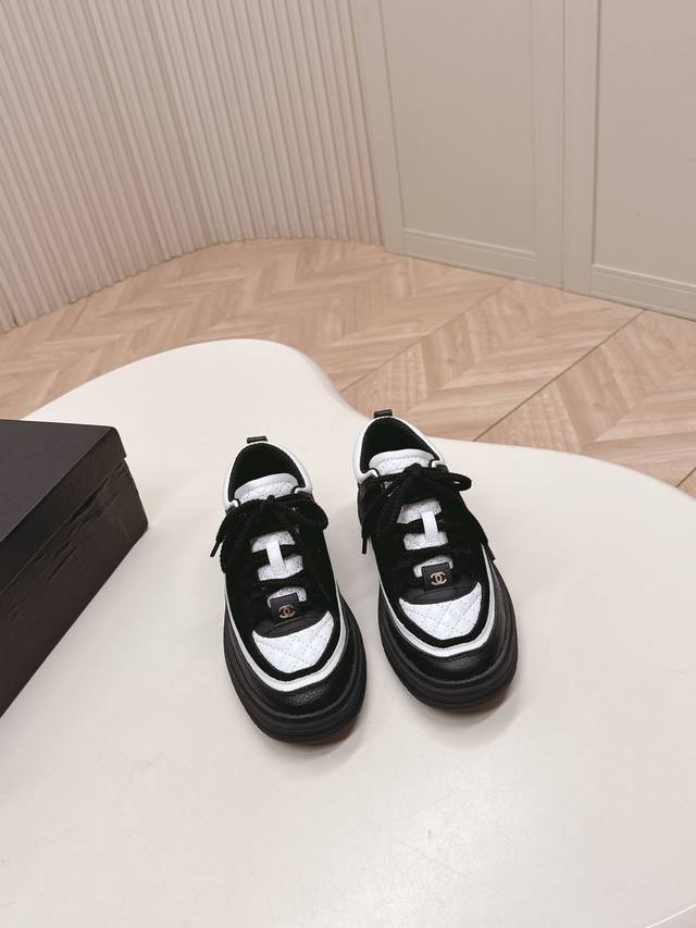 Chanel 25B new panda sneakers. Panda shoes. Chanel 2025Ss popular panda shoes co