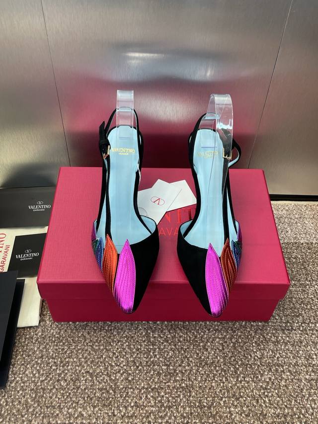 Factory P price P Valentino 2025 Spring and Summer Series New Women's Shoes Vale