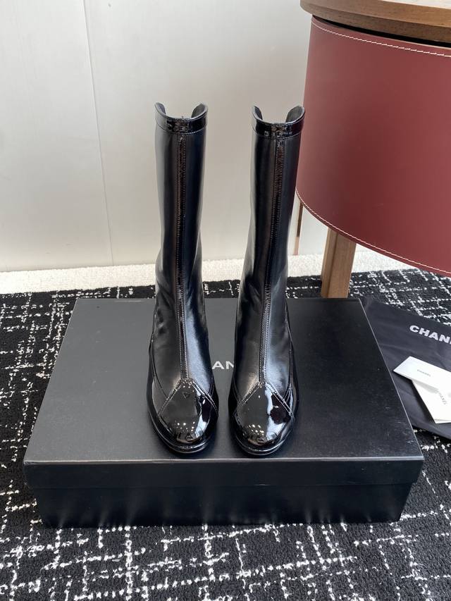 Purchasing-level Chanel Xiaoxiang 25Ss new autumn and winter round-toed zippered