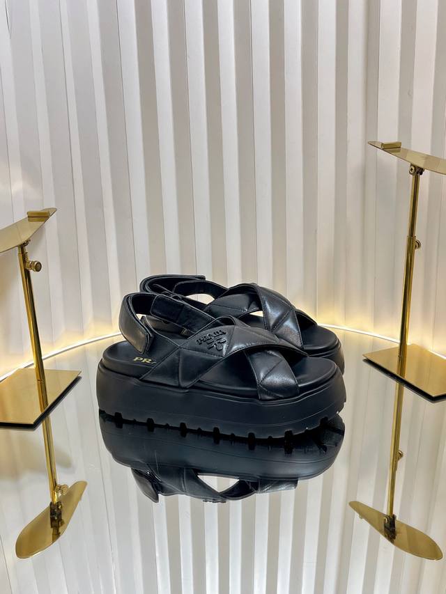Latest Collection Prada* 25-piece platform velcro sandal slippers. These Roman p