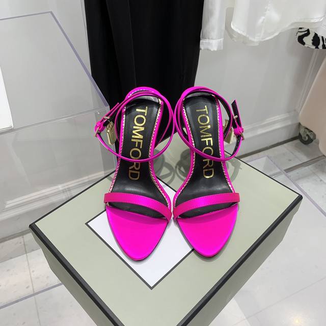 Factory Tom Ford gold-heeled padlock sandals! Those Babies Sell Themselves are v