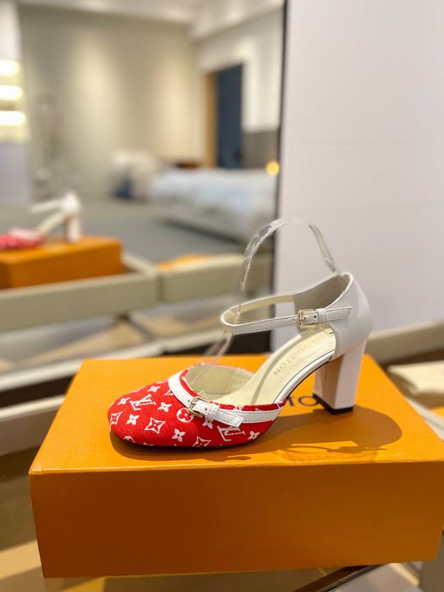 Price: Latest L-brand slippers, updated with the official website collection, fe