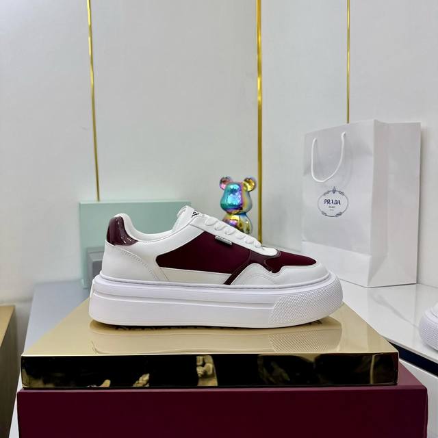 Couple's Style 35-45! Top-of-the-line Prada 2025S, the latest Prada runway shoe,