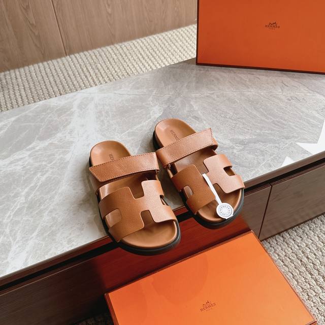the fashionable look. Upper: imported mixed sheepskin. Nubuck leather Lining: im