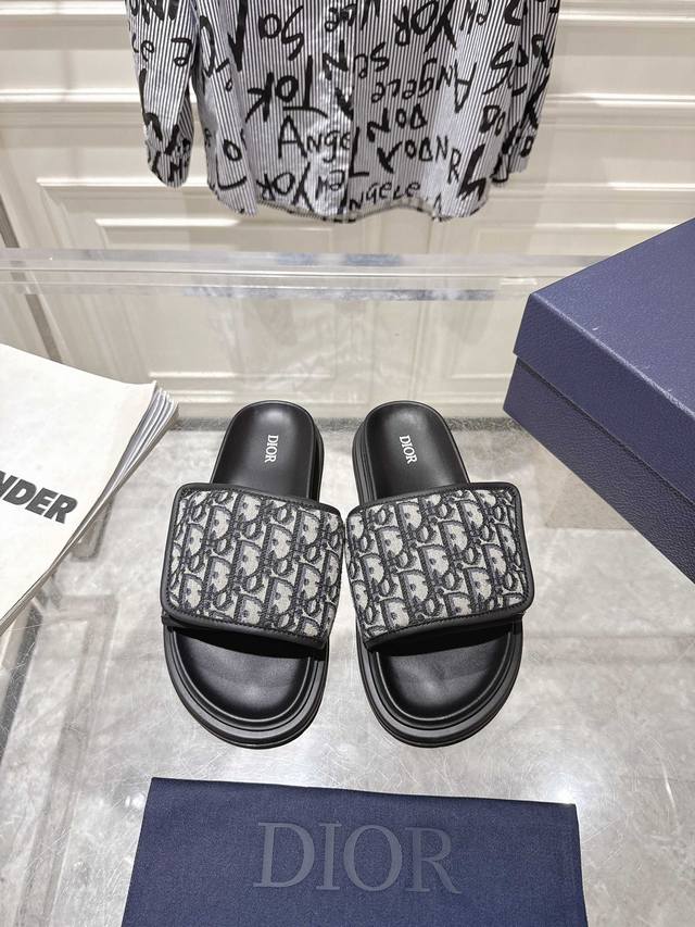 factory release Men's top version Dior's new men's summer Velcro slippers. Origi
